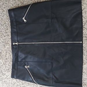 Express Faux Leather Black Silver zip Moto Biker Mini Skirt Sz 14